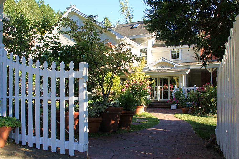 Inn At Occidental Exterior photo